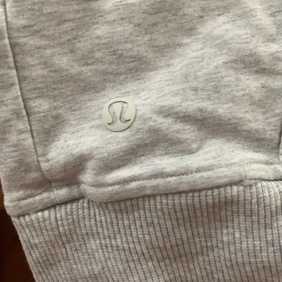 Grey lululemon hoodie - Picture 4 of 5